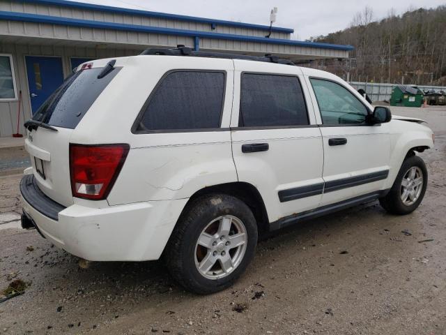 1J4GR48K06C108461 - 2006 JEEP GRAND CHER LAREDO WHITE photo 3