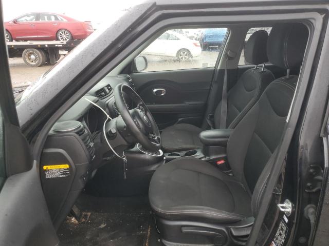 KNDJN2A25J7506689 - 2018 KIA SOUL BLACK photo 7