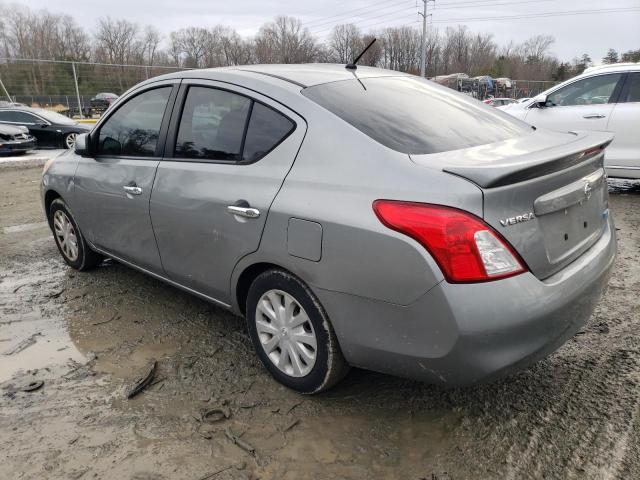 3N1CN7AP5DL863956 - 2013 NISSAN VERSA S GRAY photo 2