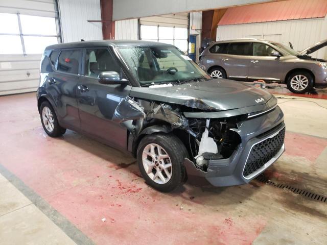 KNDJ23AU1N7816487 - 2022 KIA SOUL LX CHARCOAL photo 4