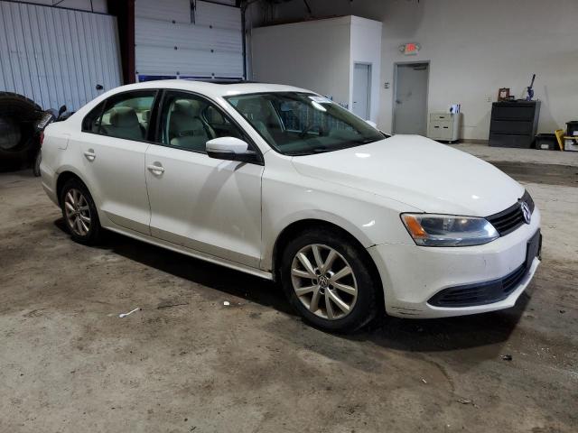 3VWLL7AJ4BM111913 - 2011 VOLKSWAGEN JETTA TDI WHITE photo 4