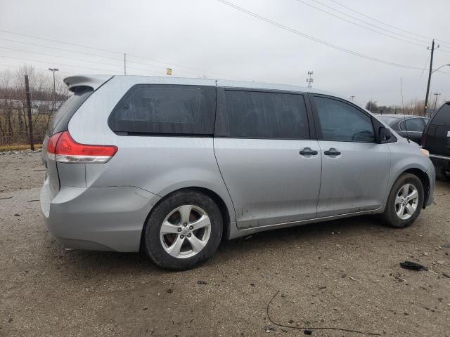 5TDZK3DC1ES500325 - 2014 TOYOTA SIENNA SILVER photo 3