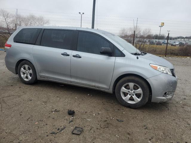 5TDZK3DC1ES500325 - 2014 TOYOTA SIENNA SILVER photo 4