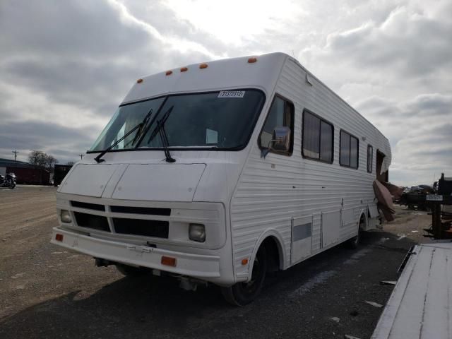 1GBKP37W9J3314833 - 1988 FLEETWOOD FLEETWOOD WHITE photo 2