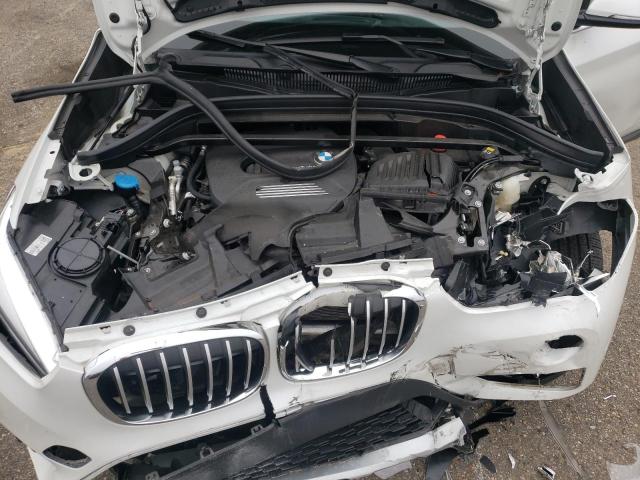 WBXHU7C34J5H44071 - 2018 BMW X1 SDRIVE28I WHITE photo 12