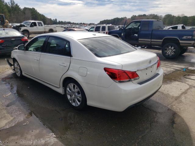 4T1BK3DB4BU418505 - 2011 TOYOTA AVALON BASE WHITE photo 2