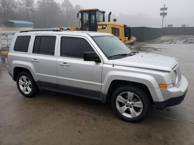 1C4NJPFAXDD260349 - 2013 JEEP PATRIOT LATITUDE SILVER photo 4