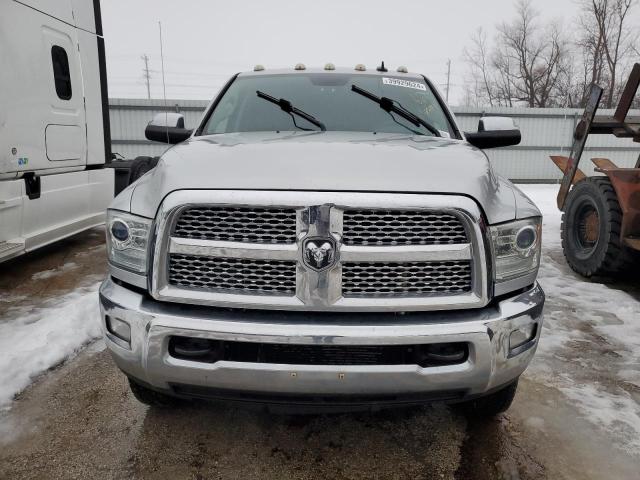 3C63RRML0DG591743 - 2013 RAM 3500 LARAMIE SILVER photo 5