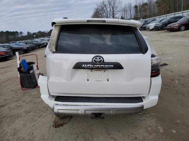 JTEBU5JR9L5740284 - 2020 TOYOTA 4RUNNER SR5/SR5 PREMIUM WHITE photo 6