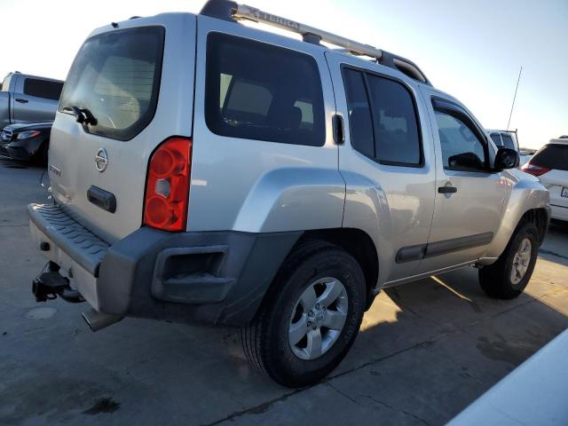 5N1AN0NU1DN815488 - 2013 NISSAN XTERRA X SILVER photo 3