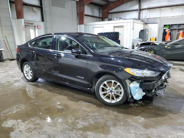 3FA6P0LU5KR261895 - 2019 FORD FUSION SE BLACK photo 4