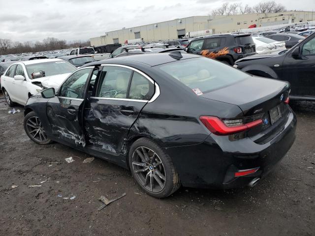 3MW5R7J02M8B74440 - 2021 BMW 330XI BLACK photo 2