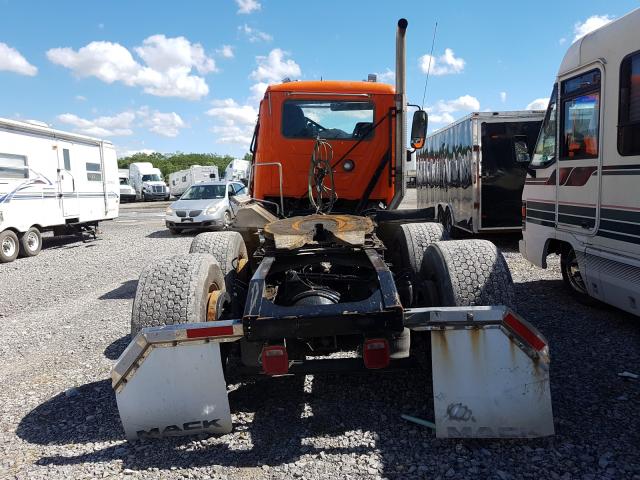 1M1AW07YXJM087625 - 2018 MACK 600 CXU600 ORANGE photo 6