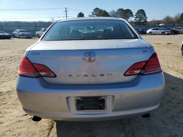 4T1BK36B16U104748 - 2006 TOYOTA AVALON XL SILVER photo 6