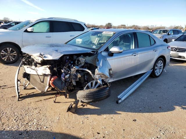 4T1C11AK3NU668094 - 2022 TOYOTA CAMRY LE GRAY photo 1