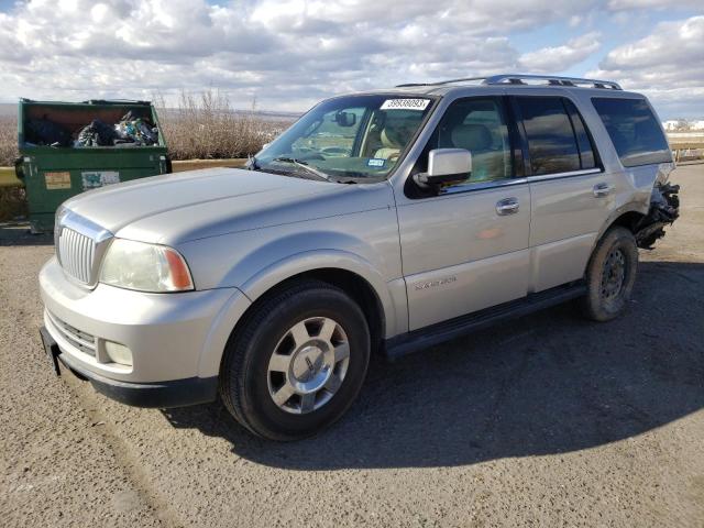 5LMFU275X5LJ04943 - 2005 LINCOLN NAVIGATOR SILVER photo 1