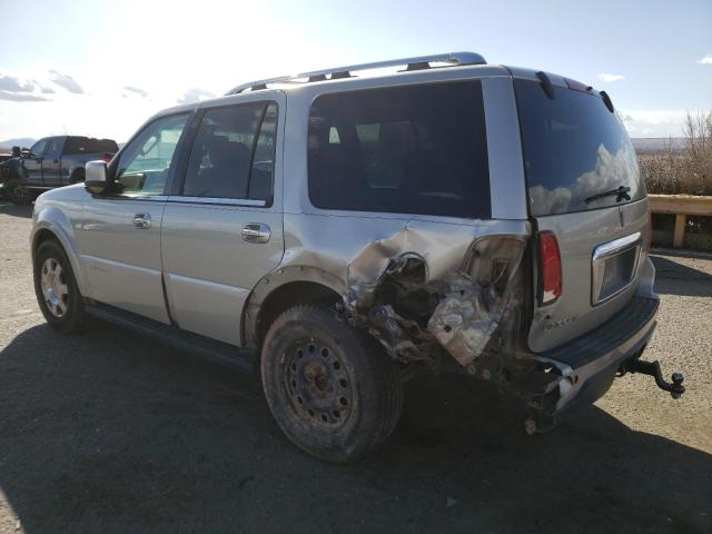 5LMFU275X5LJ04943 - 2005 LINCOLN NAVIGATOR SILVER photo 2