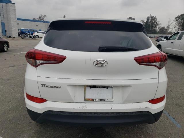 KM8J33A46JU679499 - 2018 HYUNDAI TUCSON SEL WHITE photo 6