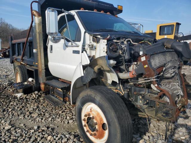 3FRXF75H59V157275 - 2009 FORD F750 SUPER DUTY WHITE photo 1