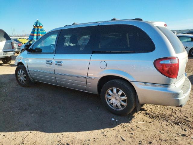 2C8GP64L95R575145 - 2005 CHRYSLER TOWN & COU LIMITED SILVER photo 2