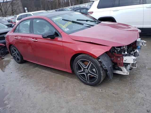 W1K3G4FB0NJ363091 - 2022 MERCEDES-BENZ A 220 4MATIC RED photo 4