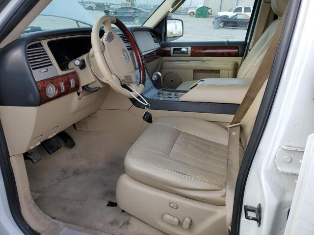 5LMFU28525LJ10878 - 2005 LINCOLN NAVIGATOR თეთრი ფოტო 7
