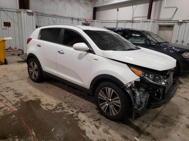 KNDPCCAC4G7837190 - 2016 KIA SPORTAGE EX WHITE photo 4