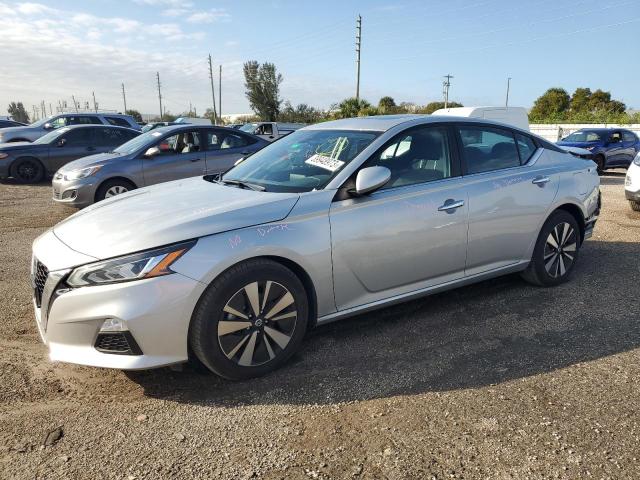 1N4BL4DVXNN367632 - 2022 NISSAN ALTIMA SV SILVER photo 1