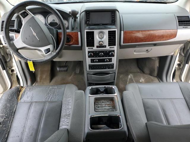 2A8HR54P28R773365 - 2008 CHRYSLER TOWN & COU TOURING WHITE photo 8