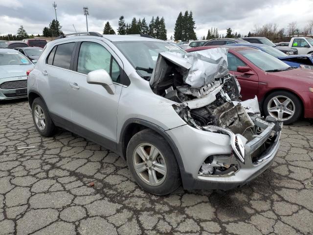 3GNCJLSB1LL339830 - 2020 CHEVROLET TRAX 1LT SILVER photo 4