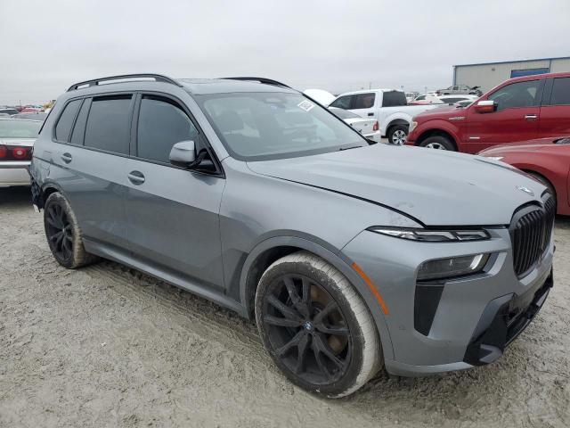 5UX23EM03R9T41598 - 2024 BMW X7 XDRIVE40I GRAY photo 4