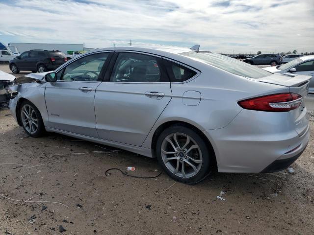 3FA6P0RU1KR109426 - 2019 FORD FUSION TITANIUM SILVER photo 2