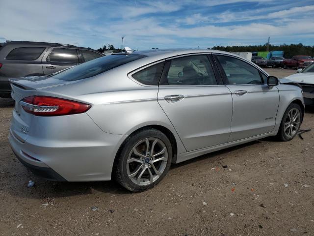 3FA6P0RU1KR109426 - 2019 FORD FUSION TITANIUM SILVER photo 3