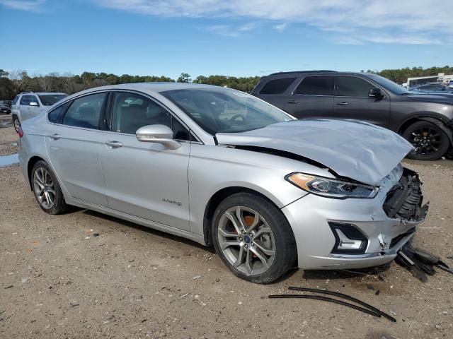 3FA6P0RU1KR109426 - 2019 FORD FUSION TITANIUM SILVER photo 4