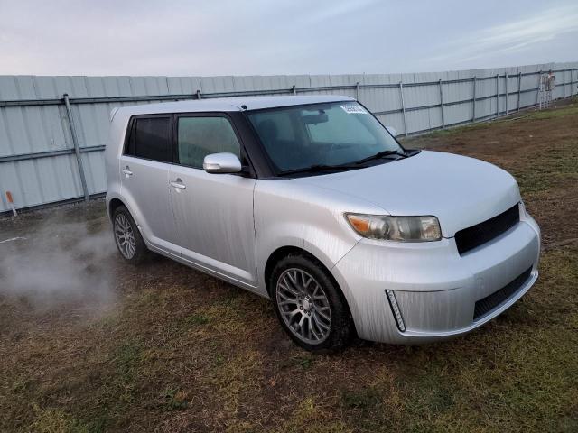 JTLKE50E081052855 - 2008 TOYOTA SCION XB SILVER photo 4