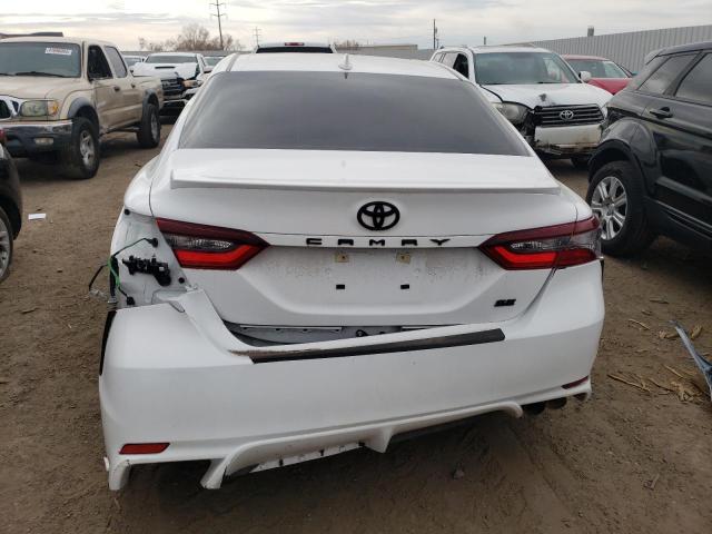 4T1S11AK3PU750342 - 2023 TOYOTA CAMRY SE NIGHT SHADE WHITE photo 6