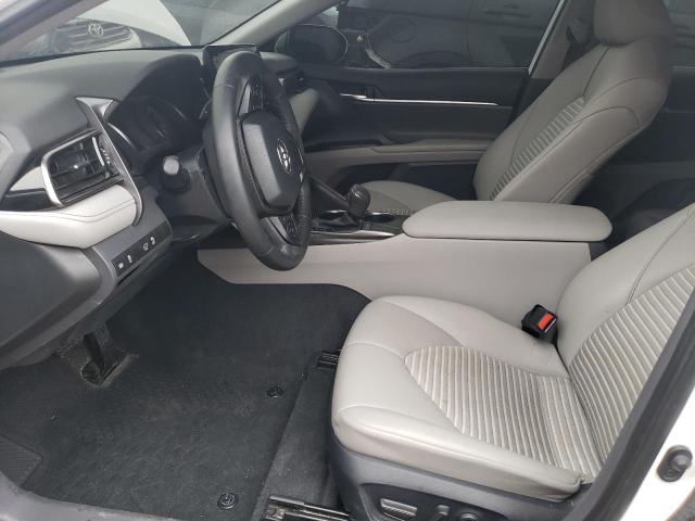 4T1S11AK3PU750342 - 2023 TOYOTA CAMRY SE NIGHT SHADE WHITE photo 7