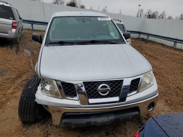 1N6AD0EV5BC421594 - 2011 NISSAN FRONTIER S SILVER photo 5