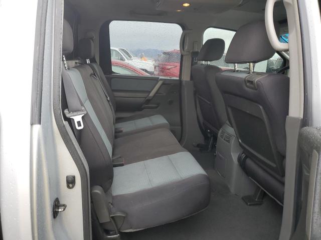 1N6AA07B16N575242 - 2006 NISSAN TITAN XE SILVER photo 10