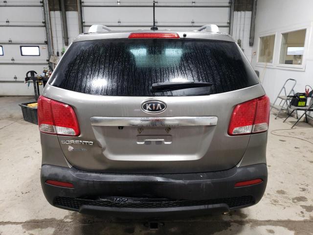 5XYKT3A63DG364644 - 2013 KIA SORENTO LX GRAY photo 6