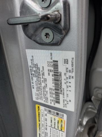 3FA6P0HD6GR233863 - 2016 FORD FUSION SE SILVER photo 12