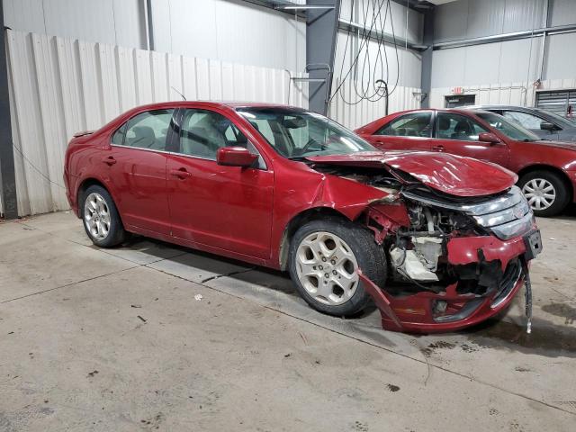 3FAHP0HA4AR102825 - 2010 FORD FUSION SE RED photo 4