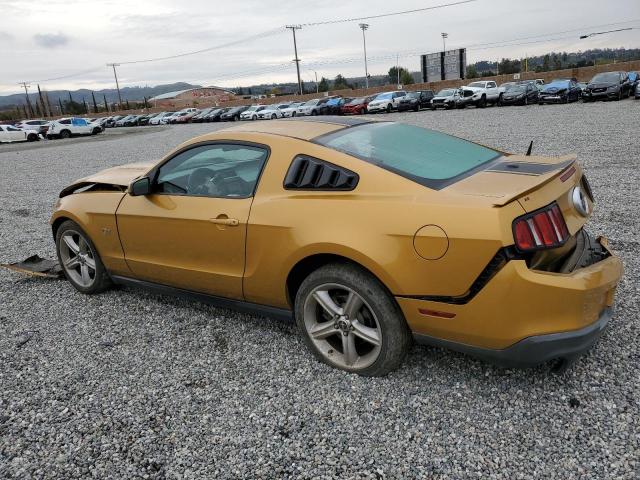 1ZVBP8CH5A5181666 - 2010 FORD MUSTANG GT GOLD photo 2