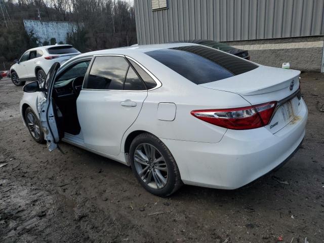 4T1BF1FK3GU225257 - 2016 TOYOTA CAMRY LE WHITE photo 2