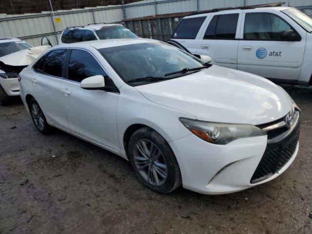 4T1BF1FK3GU225257 - 2016 TOYOTA CAMRY LE WHITE photo 4