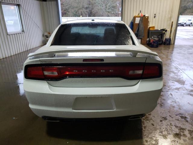 2C3CDXBG0DH725463 - 2013 DODGE CHARGER SE WHITE photo 6