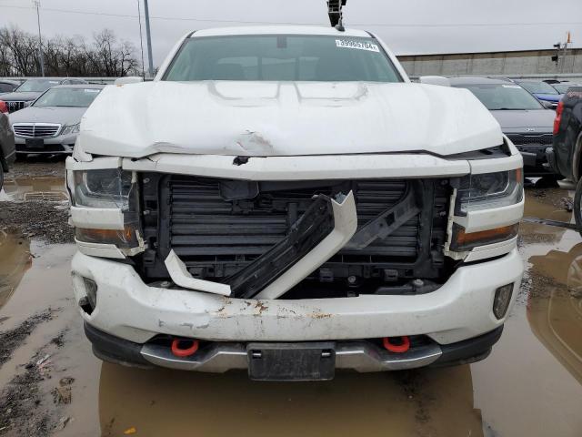 3GCUKREC4JG284393 - 2018 CHEVROLET SILVERADO K1500 LT WHITE photo 5