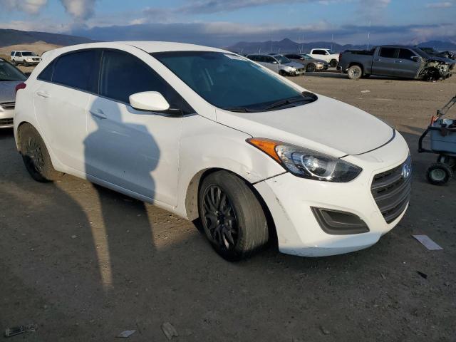 KMHD35LH0HU378830 - 2017 HYUNDAI ELANTRA GT WHITE photo 4