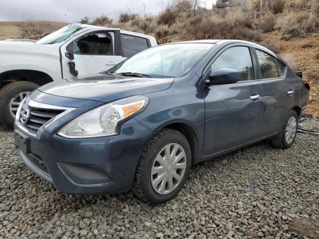 3N1CN7AP3HL842951 - 2017 NISSAN VERSA S BLUE photo 1