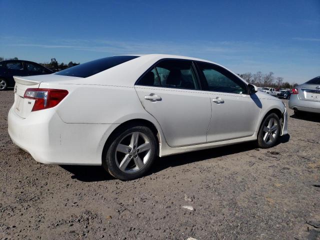 4T1BF1FK3EU403424 - 2014 TOYOTA CAMRY L WHITE photo 3